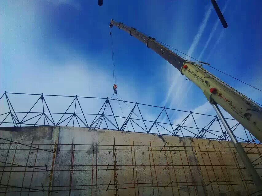 讷河食堂网架结构工程